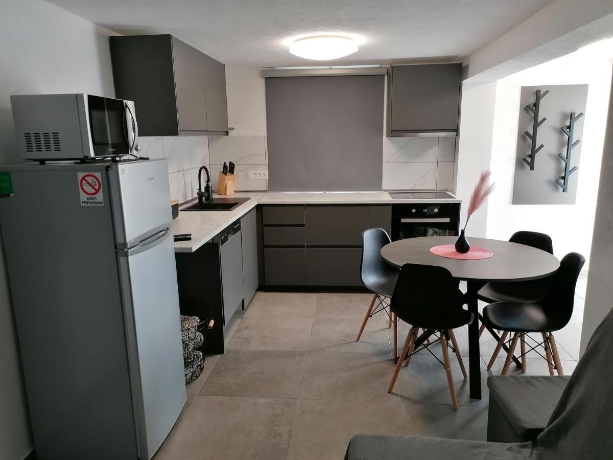 Apartma Pr Urarj Kobarid Kültér fotó
