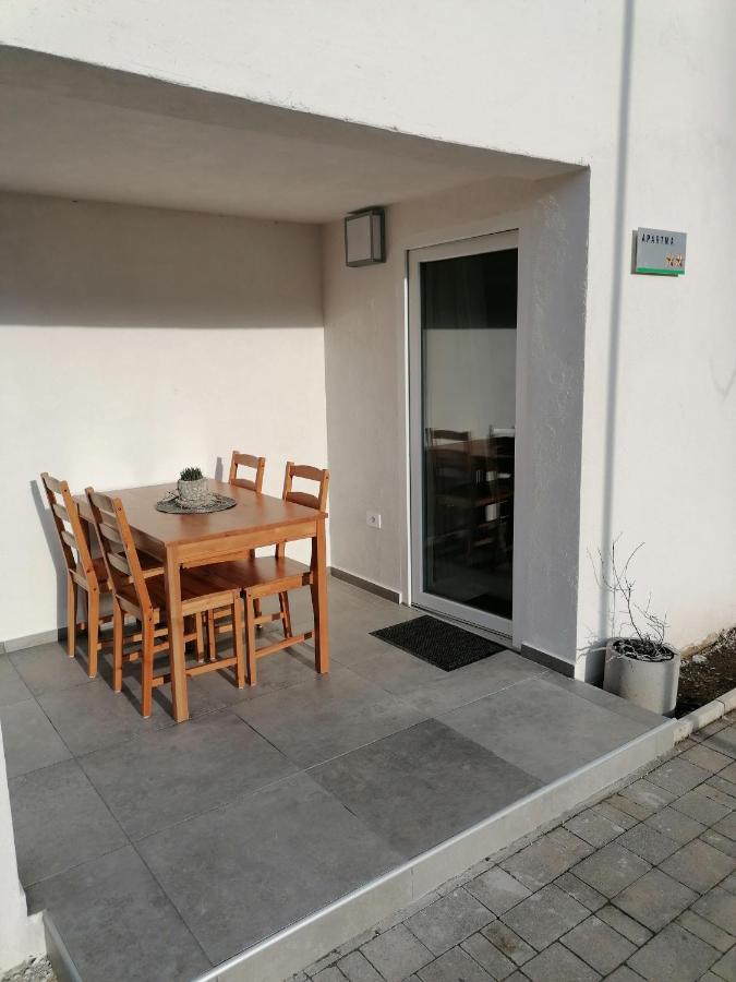 Apartma Pr Urarj Kobarid Kültér fotó